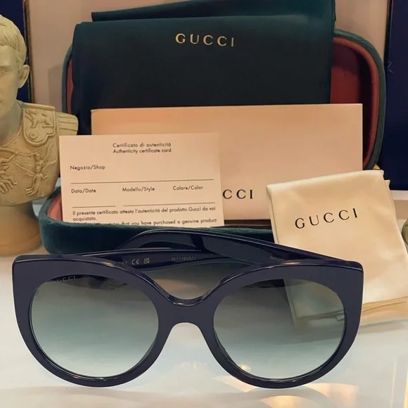 NWT authentic Gucci Womens Cat Eye Blue Fashion sunglasses .๐๐๐ - Picture 4 of 15